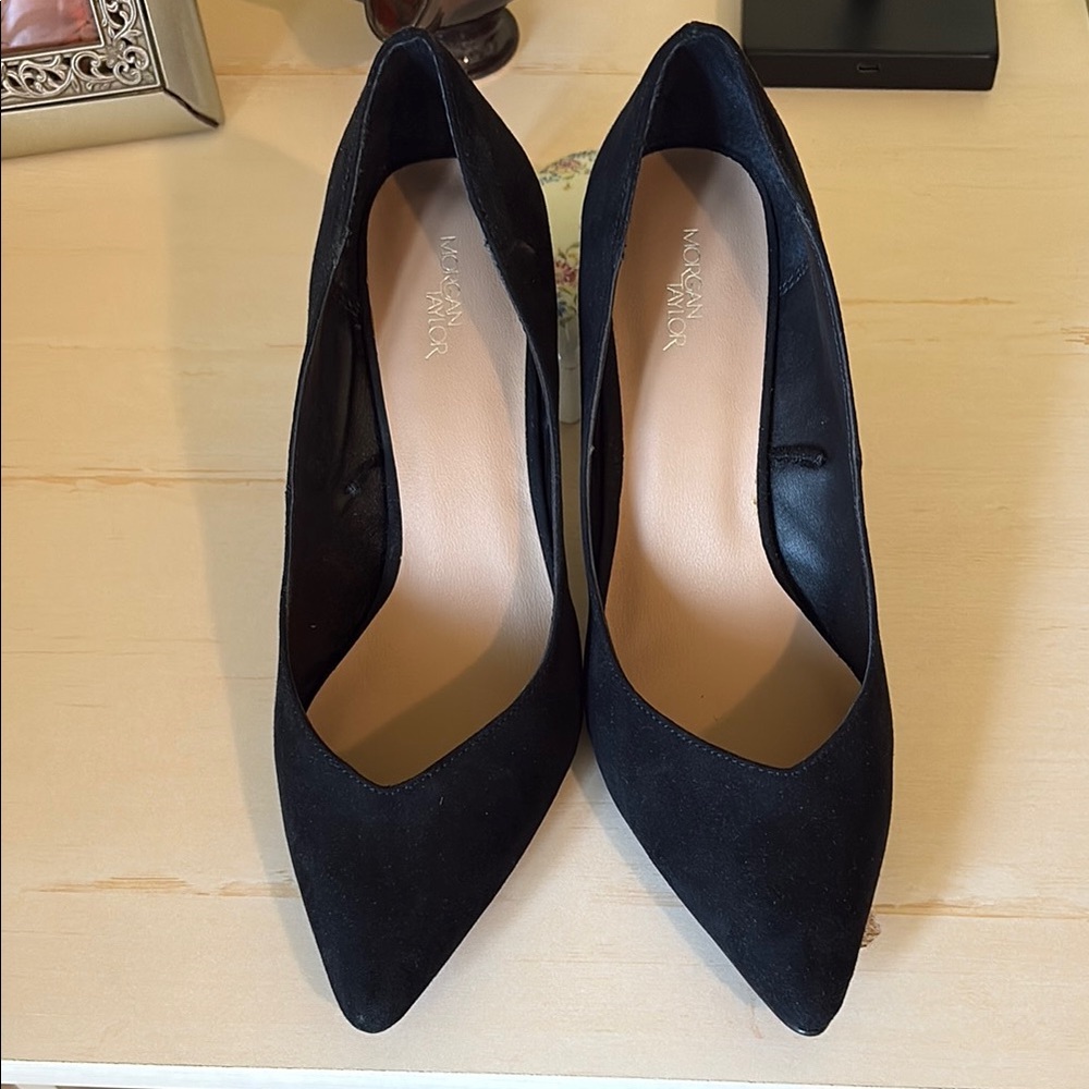 Morgan Taylor Black Suede Heels Pointed-Toe.